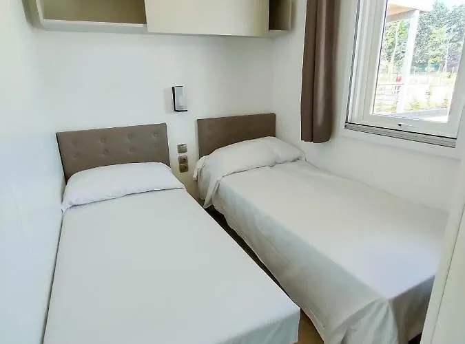 Campsite Garda Di Vino Agricamping & Wine Shop Lazise Ronchi (Veneto)