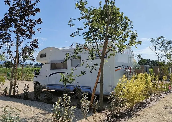 Campsite Garda Di Vino Agricamping & Wine Shop Lazise Ronchi (Veneto)